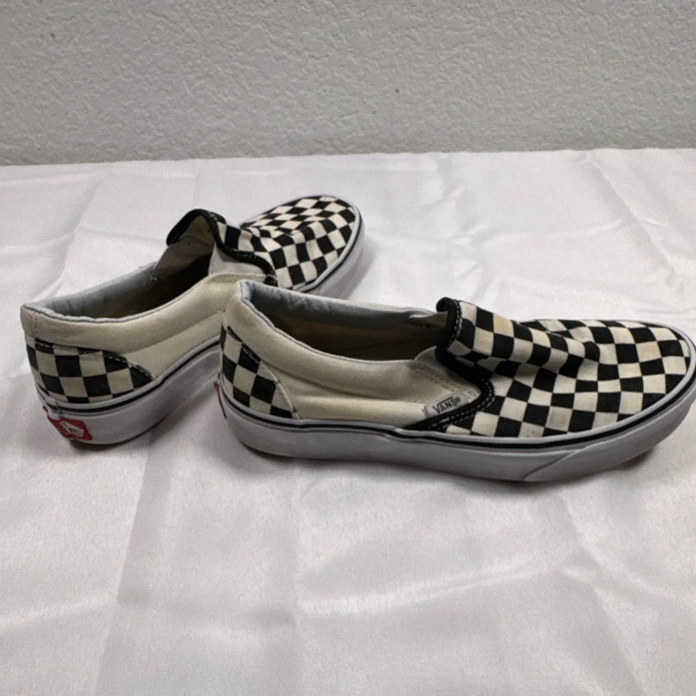 VANS Classic Slip-On Checkerboard Canvas Slip-On Black/White Men's US 7